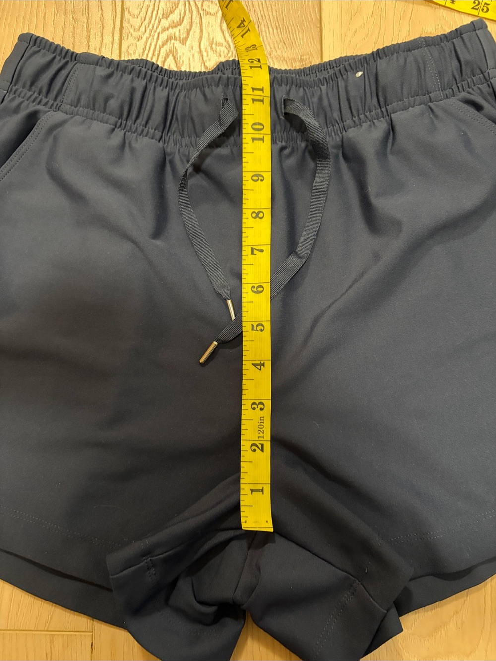 Old Navy High Rise PowerSoft Shorts, Navy Blue, sz M - Picture 8 of 9